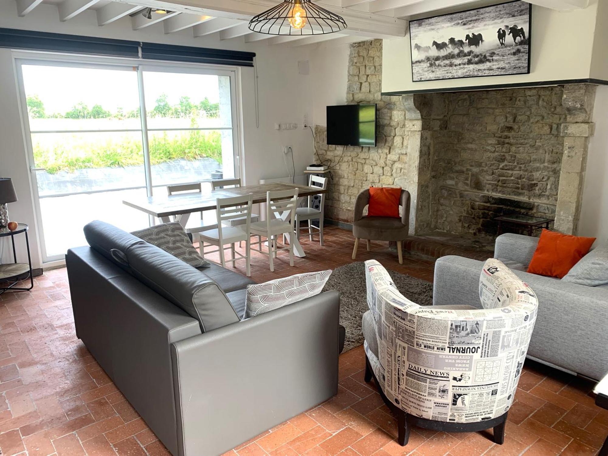 Comfortable House For 6 Guests In Saint-Come-Du-Mont Villa Екстериор снимка
